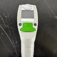Eppendorf MoveIt 1200 uL Multichannel Pipette image 3